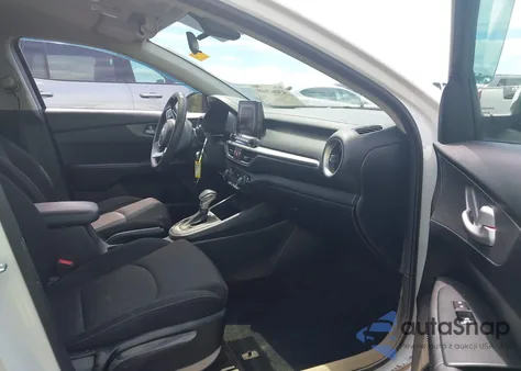 2019 Kia Forte Lxs z USA, uszkodzony, nr VIN 3KPF24AD2KE043908